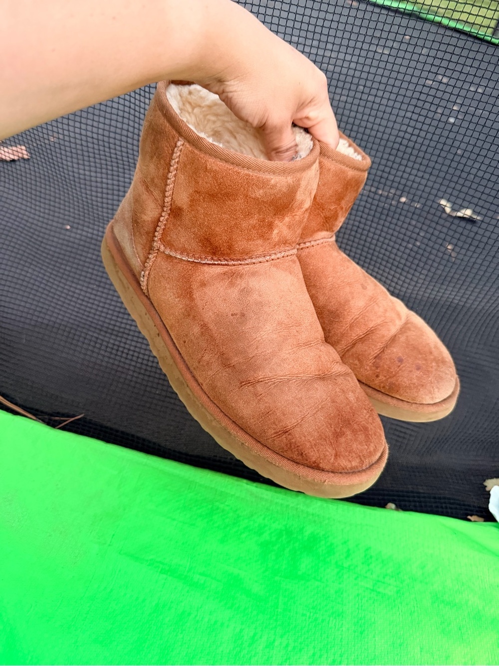 UGG womens Classic Mini Boots | Chestnut | 1002072 - Picture 7 of 9